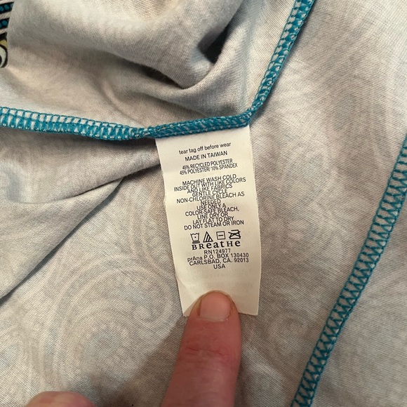 Prana Teal and Black 3/4 Length Sleeve - Picture 4 of 5